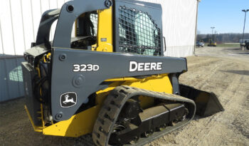 2011 DEERE 323D